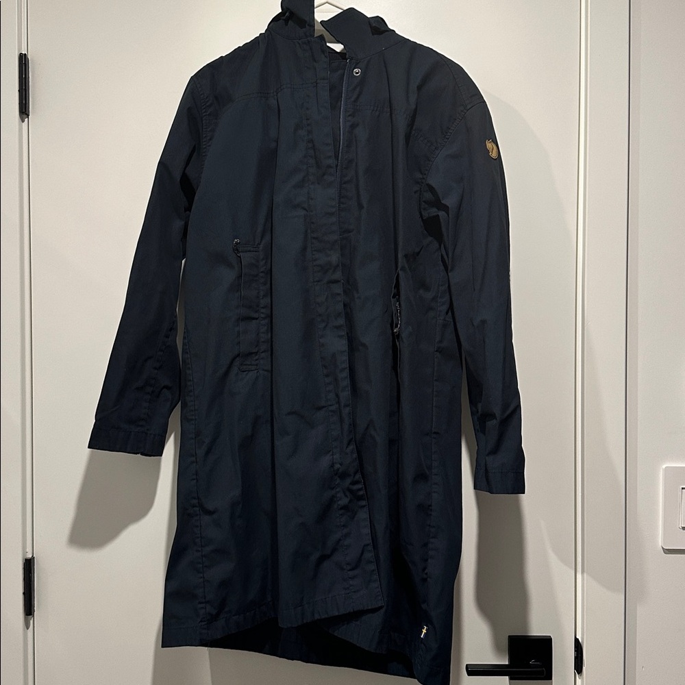 Fjallraven Women's Navy Parka Shell Medium